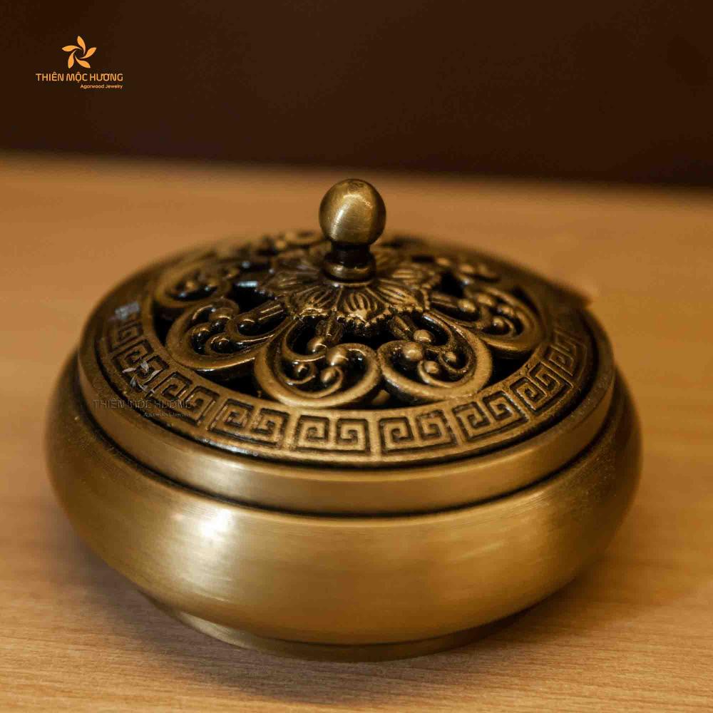 Lư Đồng Đốt Trầm Hương Họa Tiết Hoa Sen